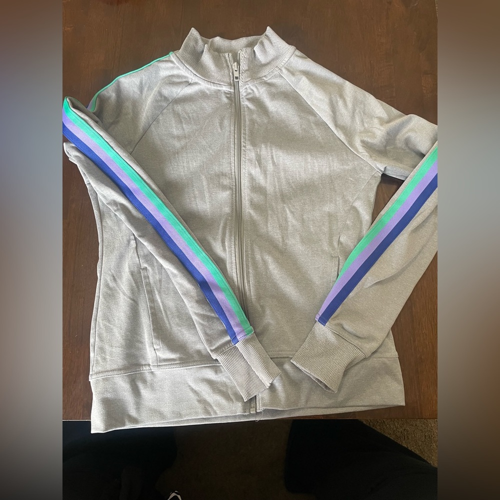 Zip jacket
